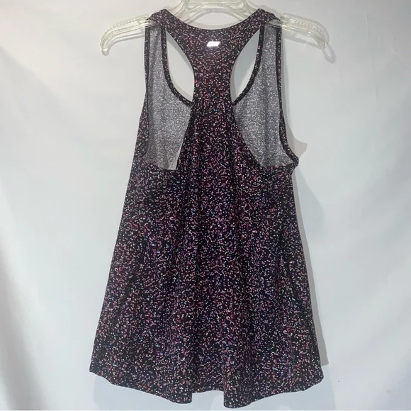 Amazon Essentials Razorback Tank Large - Picture 5 of 6